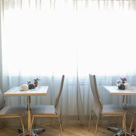 Vatican Relais 2*