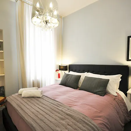 Holiday Rome - Spanish Steps Apartment *
