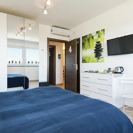 Stardust Boutique House Affittacamere 3*