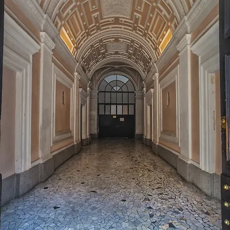 Domus Napoleone Гостевой дом 3*