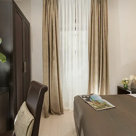 Apartment Daphne Trevi *