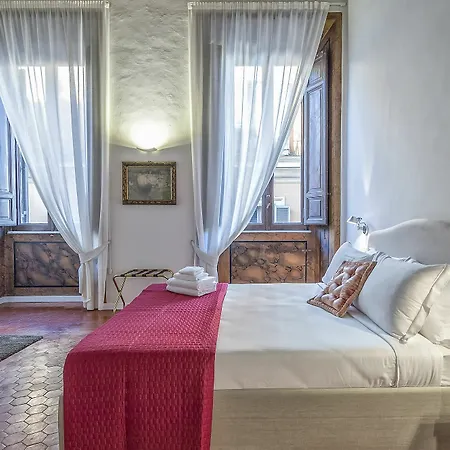 Terrace Pantheon Relais