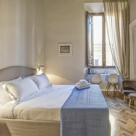 Terrace Pantheon Relais 4*