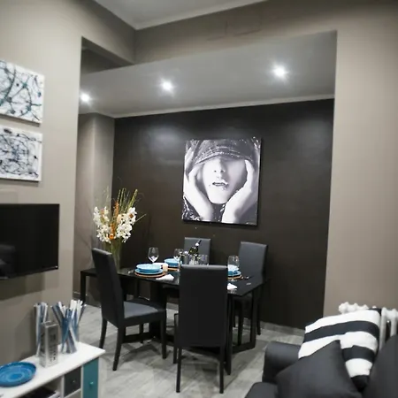 Apartment Costantino Secondo Rome