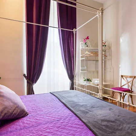 5 For 7 People Near Coloseum Guest house