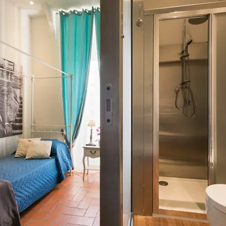 Guest house 5 For 7 People Near Coloseum