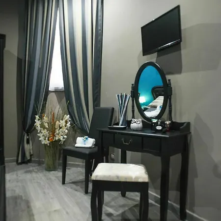 Costantino Secondo Apartment *