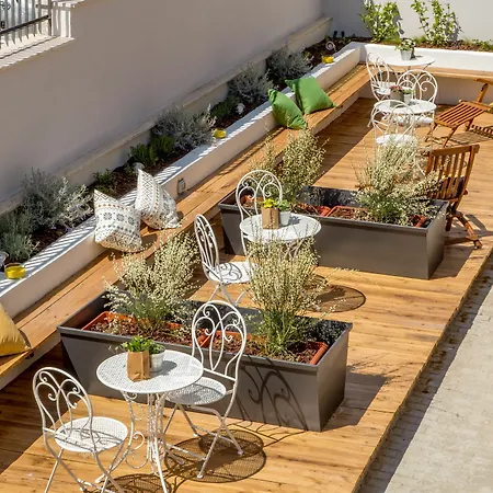 Urban Garden 3*