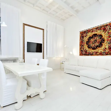 Triton Place Apartment Rome