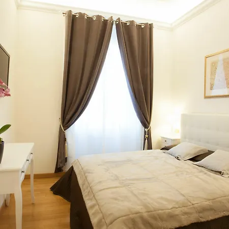 Guest house Innsiderome 3*