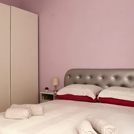 Holiday Home Roma Διαμέρισμα *