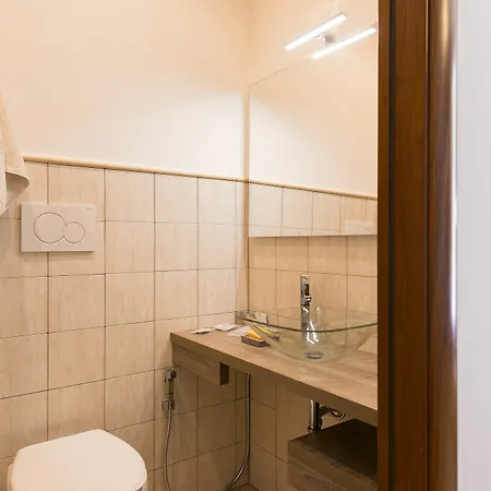 Lorenz Trastevere Hill 3* ローマ