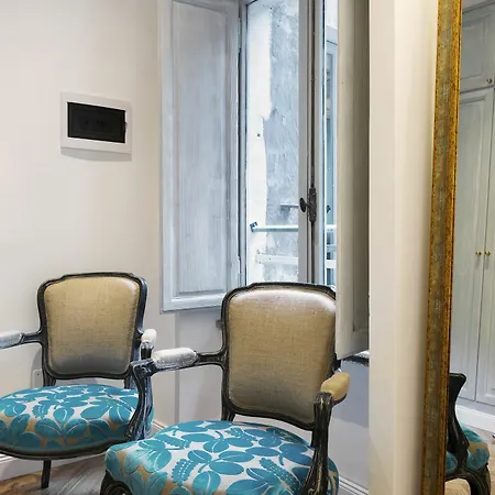 Maison Palazzo Taverna Rome