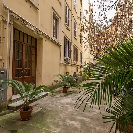 Apartment Vatican Miracle *