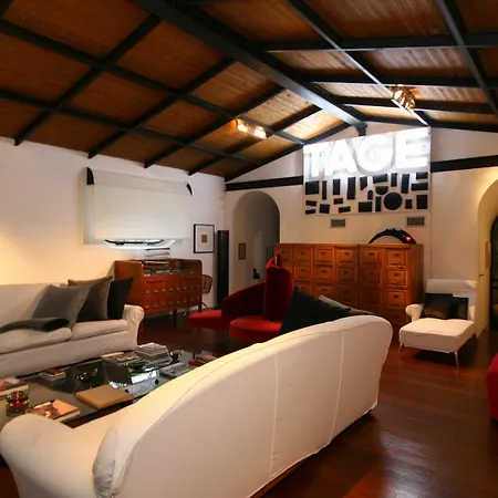 In Riari Garden Luxury Apartment