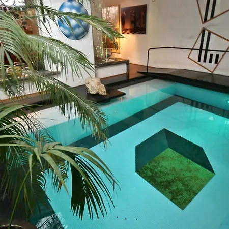 In Riari Garden Luxury Apartment Rome