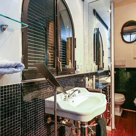 Apartment In Riari Garden Luxury Rome