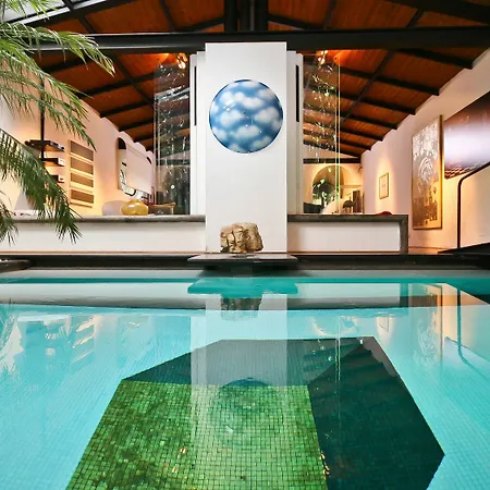In Riari Garden Luxury Apartment Rome