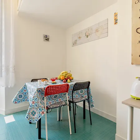 Beb Domus Arbenzio San Giovanni Bed & Breakfast Roma