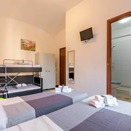 Bed & Breakfast Beb Domus Arbenzio San Giovanni Roma