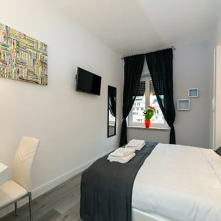 Brunelleschi Luxury Holidays Rom