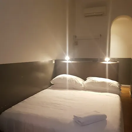 Maison Palazzo Taverna 3* Rome