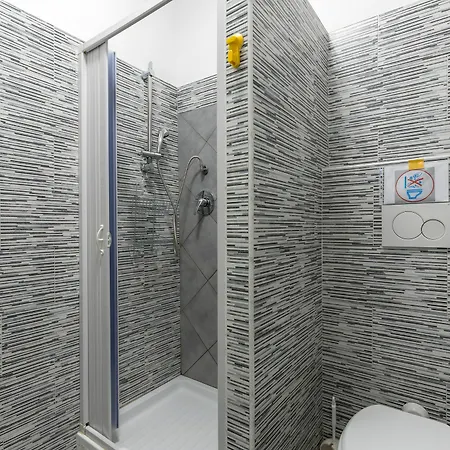 Beb Domus Arbenzio San Giovanni Bed & Breakfast Roma
