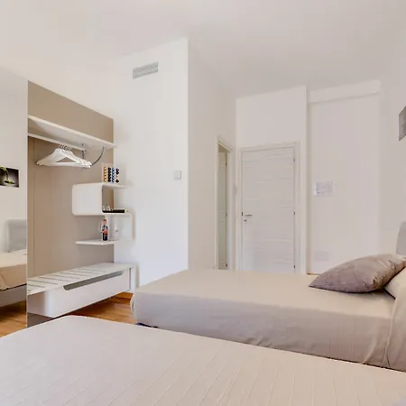 Dolce Luxury 2* Rome