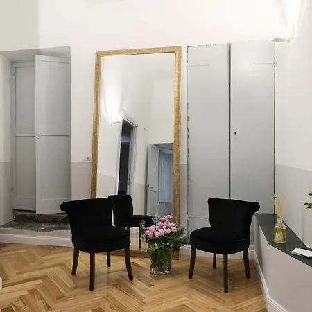 Maison Palazzo Taverna Rome
