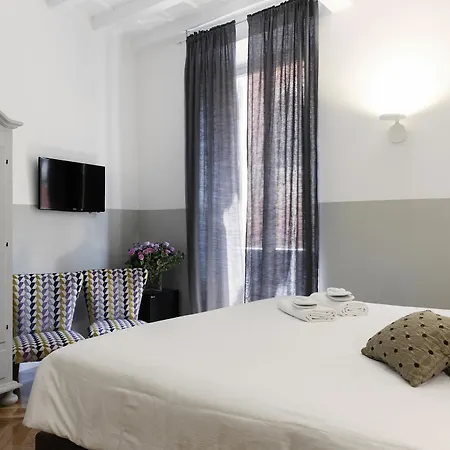 Maison Palazzo Taverna 3* Rome