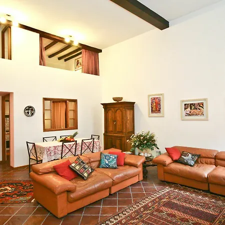Apartment In Bovari *