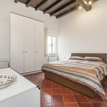 Romantica Apartments