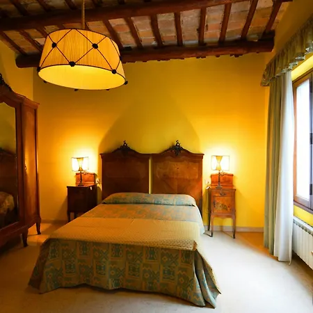 Guest house Relais La Canfora Rome