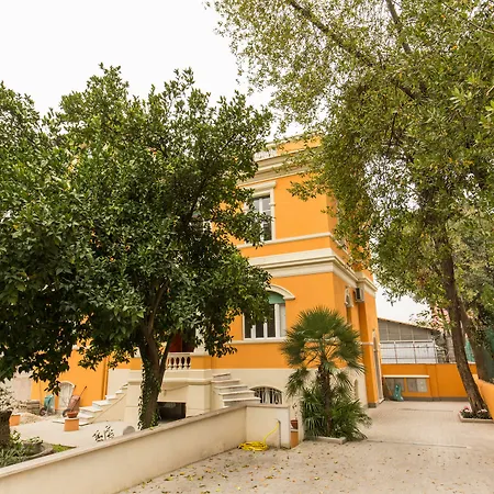 Relais La Torretta Bed & Breakfast 2*