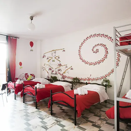 Martini Bed Hotel