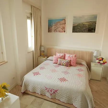 Via Del Corso - Three Bedroom Penthouse Rome