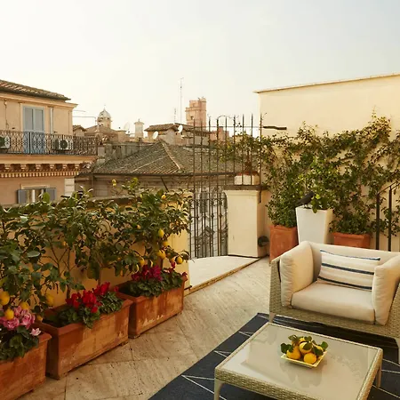 Via Del Corso - Three Bedroom Penthouse Rome