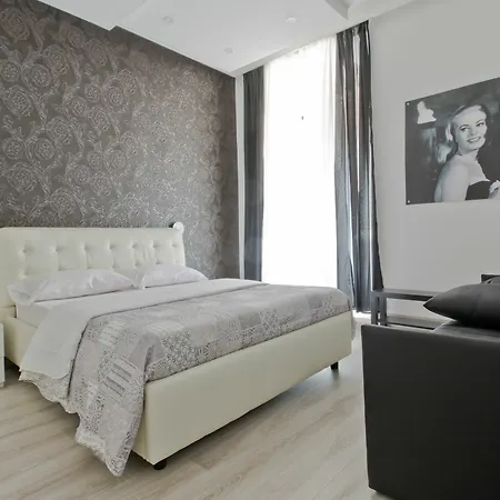 לינה וארוחת בוקר New House 2 *