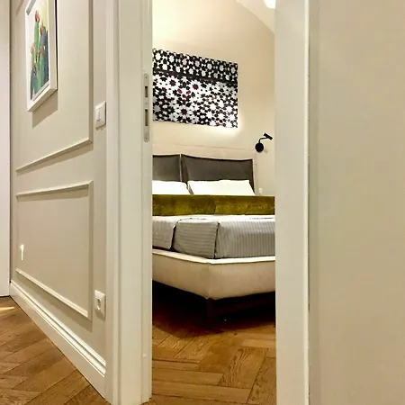 Palazzo Baj In Trastevere 3*