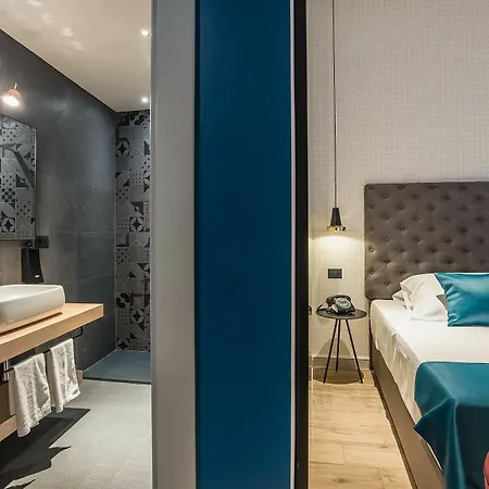 Navona Street 3*
