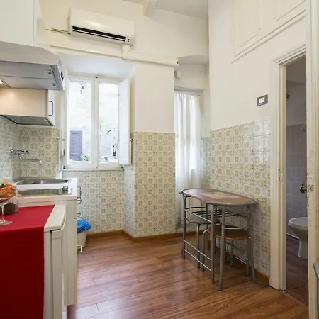 Affittacamere Navona Tower Relais 2*