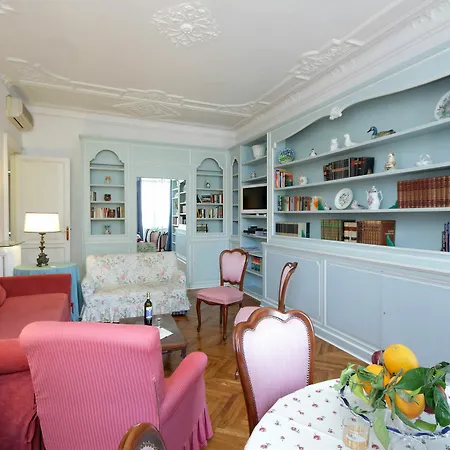 Apartment Sleep In Italy - Spanishsteps Rome