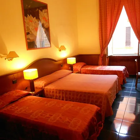 Persepolis Guest house 3*