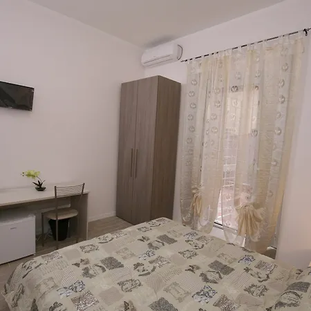 Affittacamere Monteverde 3*