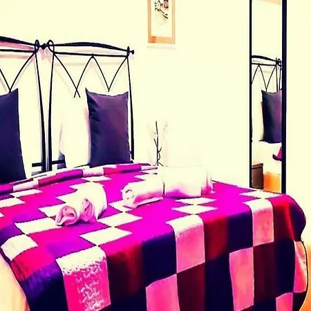 Suites Holiday Rooms Guest house