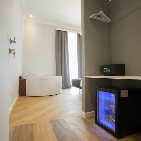 Ara 2* Roma