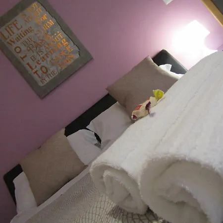 Ground Floor Trastevere Apartment *