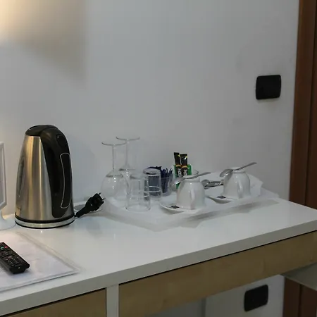 Guest house Suites Holiday Rooms