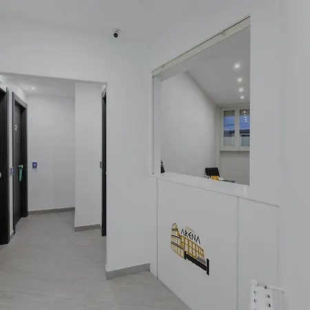 Domus Arena Guest house 2*