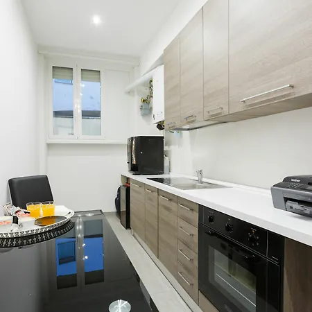 Guest house Domus Arena 2*